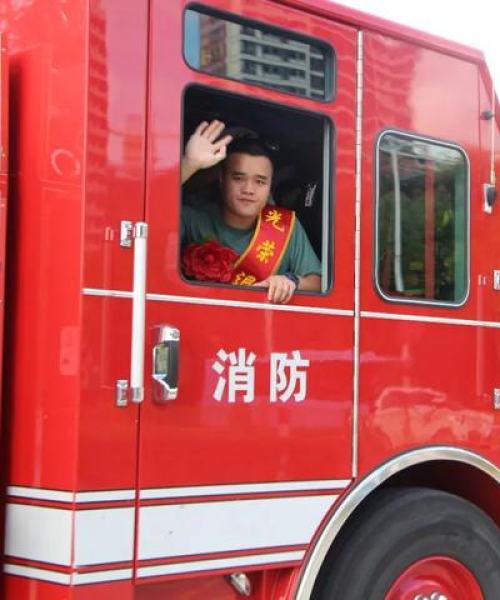 广西蓝创新能源汽车，揭秘十大进球背后的故事