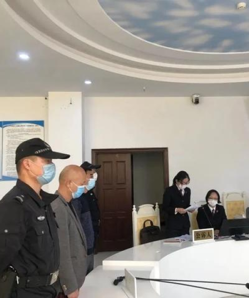 广西蓝创新能源汽车充电桩冬季维护要点解析