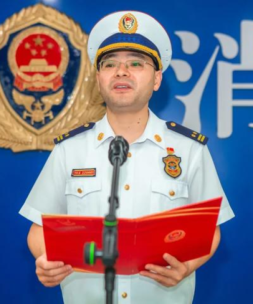 广西蓝创新能源汽车充电桩充电效率优化研究