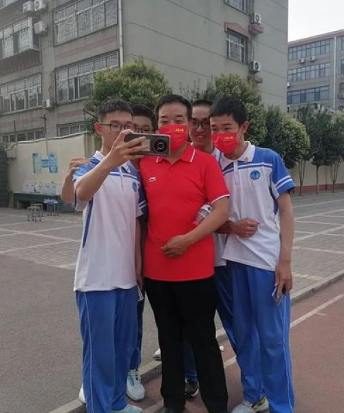 中考励志语录，点燃学习火焰，照亮前行之路