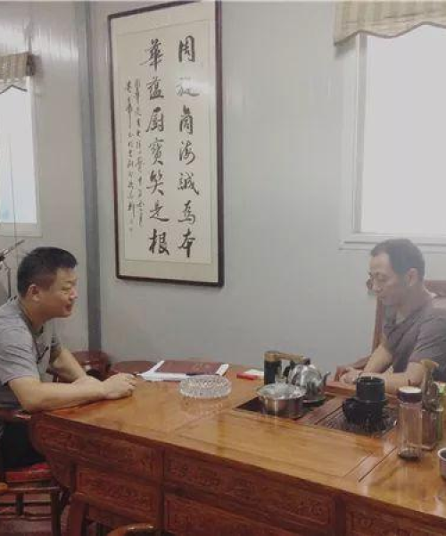 广西蓝创新能源汽车公司，保障快速充电桩充电安全