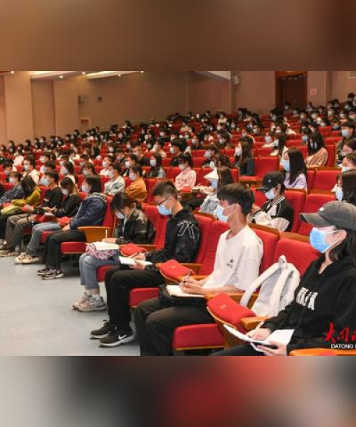 中学励志教师寄语，点燃青春，扬帆起航，启航未来之路！