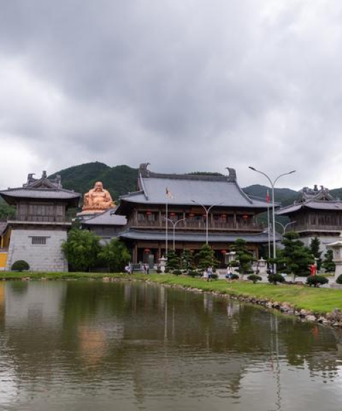 雪窦寺旅游攻略揭秘，古寺宁静与美景的双重魅力探索