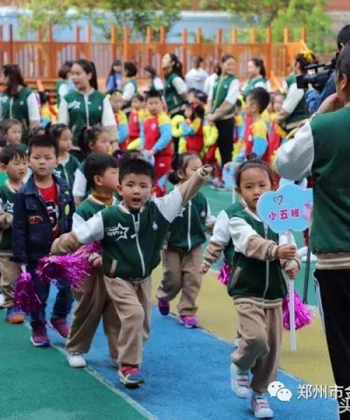 运动会盛况直播，现场消息与精彩瞬间全收录