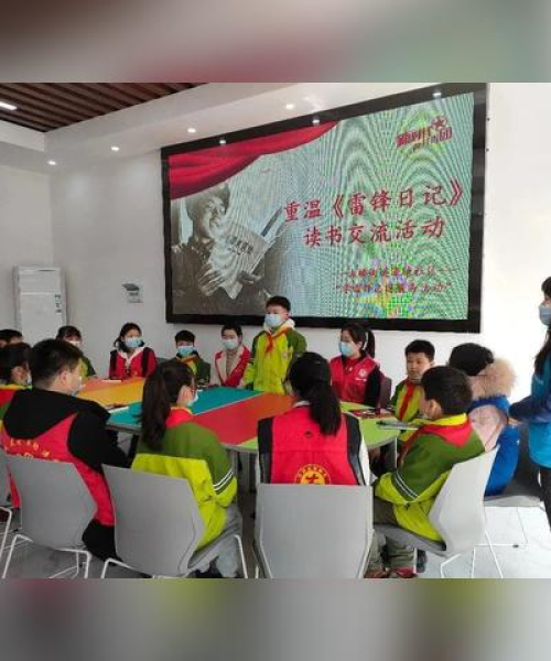 重温经典歌曲东方红，感受时代力量，唱响历史记忆。