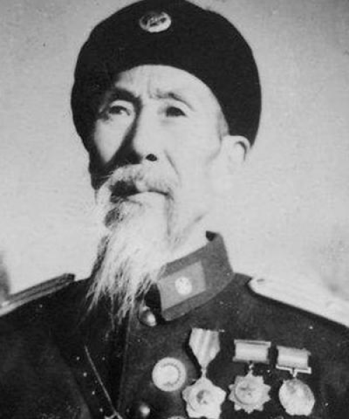励志当兵语录融合古诗韵味，锤炼意志铸就辉煌人生。