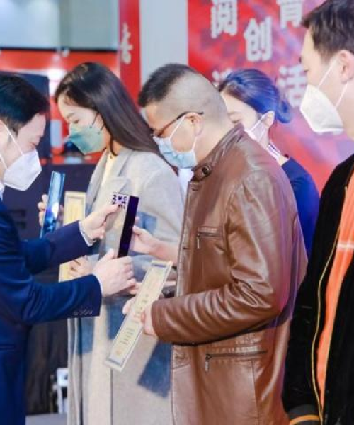 广东文学新星璀璨闪耀，十位小众作家的文学光芒探索