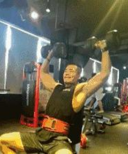 健身励志与鲁迅智慧交相辉映，跨越时空的启示与力量