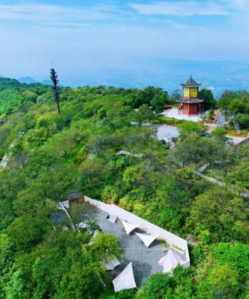 云龟山探险之旅，自然美景尽收眼底，宁静时光畅享无边