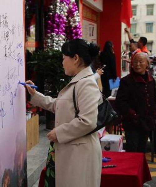 揭秘张家界，老年梦幻旅游胜地攻略独家曝光！
