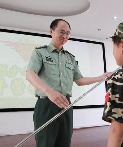 揭秘当兵如何成为头条新闻焦点人物！