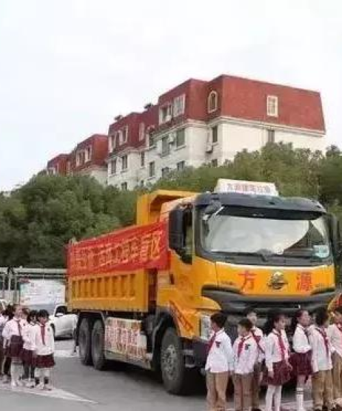 保定易县车祸实时更新，最新事故现场报道