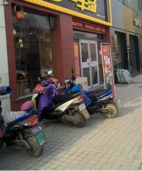 商业街快餐优惠大揭秘，最新动态，省钱美食享不停！