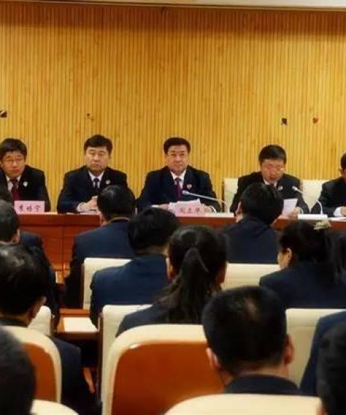 八字箴言引领励志前行，照亮奋斗之路！