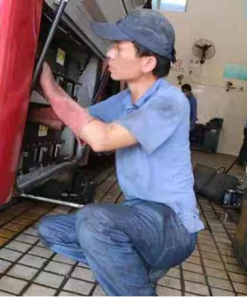 深圳修车大师TOP10揭秘，技艺超凡的汽车维修专家榜单