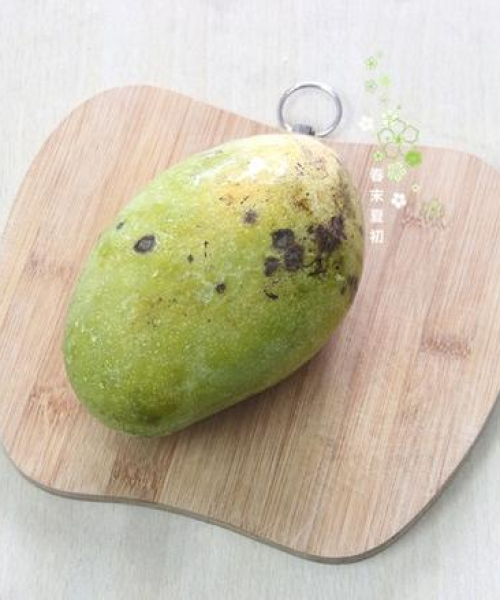 揭秘牛奶冷冻后的口感，百度热议话题探讨