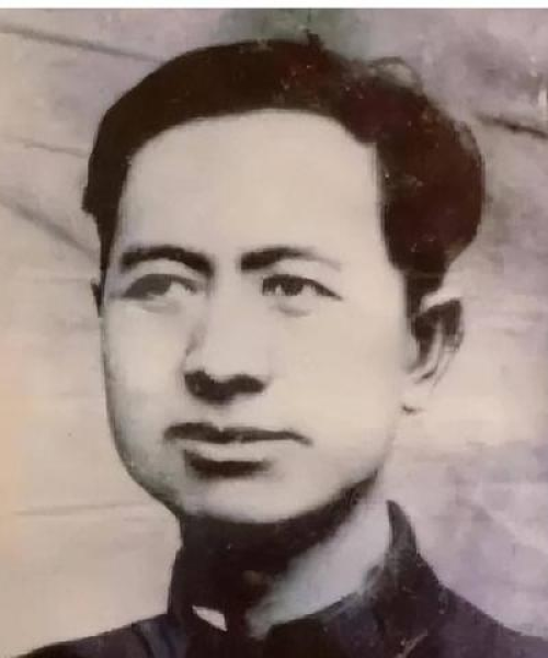 篮球伤病背后的励志力量，坚韧不拔，勇往直前！