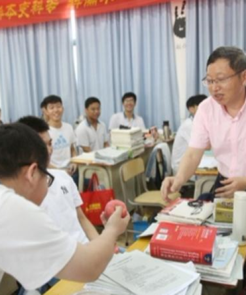 高考励志，红牛助力，梦想加速，激情同行