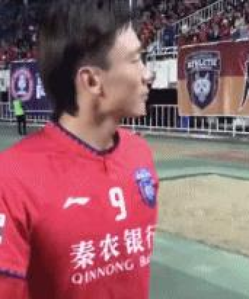 中乙赛场速递，今日直播、动态及热门话题深度解析