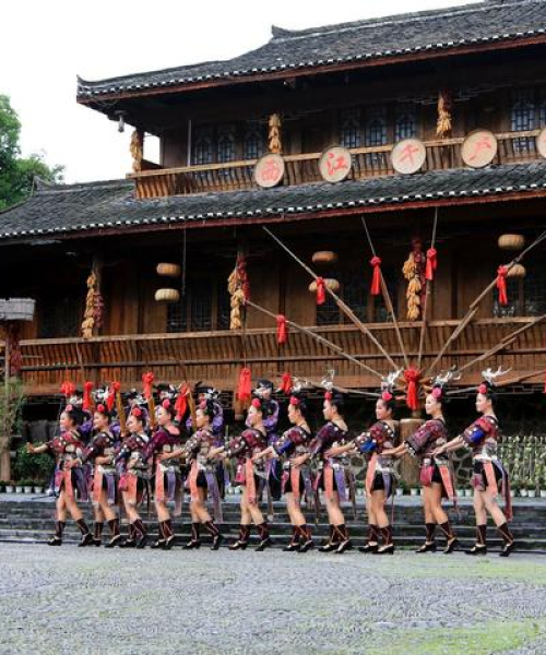 贵阳苗寨秘境探秘，贵州旅游攻略指南