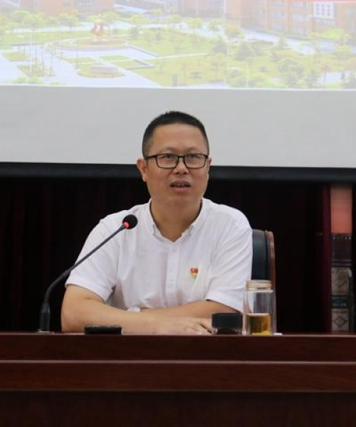 中考励志箴言，激发潜能，勇攀高峰，为梦想冲刺！