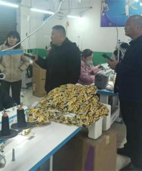「清河市场火灾现场实拍视频曝光，紧急救援进展实时关注」