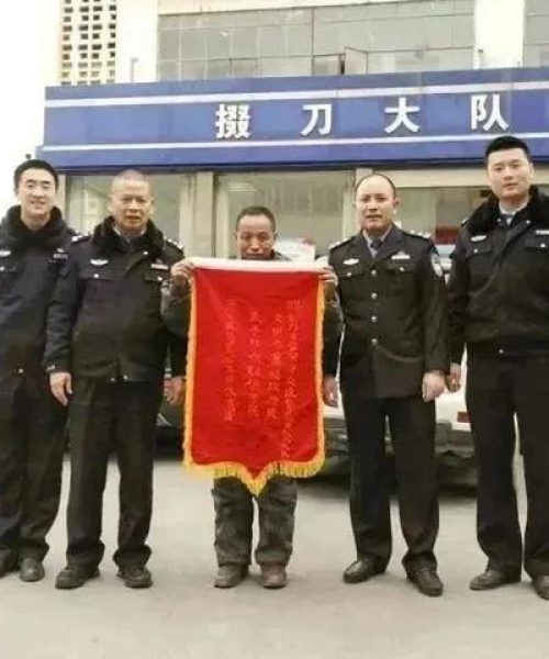 邓为励志语录，青春燃烧，砥砺前行，追梦不止