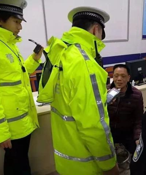 揭秘霹雳王摩托车背后的传奇故事，探寻百度背后的秘密！