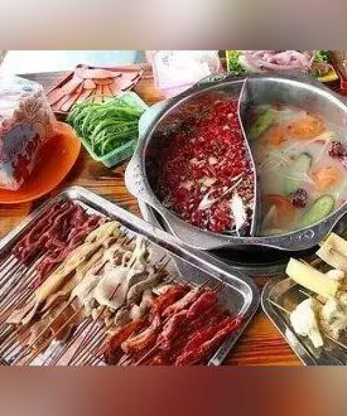 伊犁夜晚探秘，夜色美景与独特风情攻略