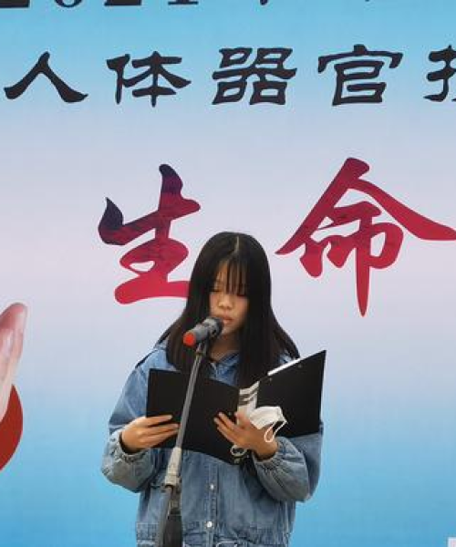 救人英雄最新行动，无畏之举，传递温暖人心