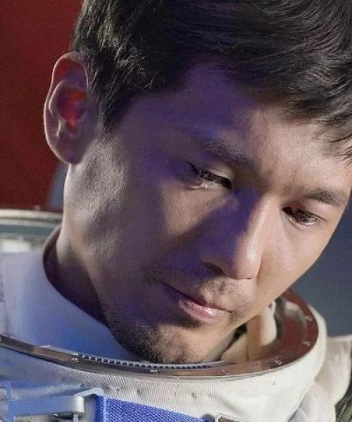 探索宇宙之旅，返航最新视频播放大全图片，精彩瞬间不容错过