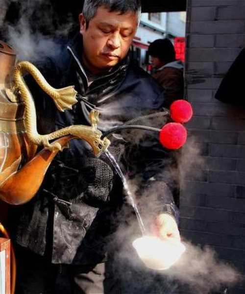 揭秘撰写吸睛新闻标题的秘诀，今日热点新闻头条如何吸引读者关注