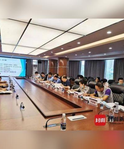 高中最新动态报道速递，今日热点新闻消息汇总