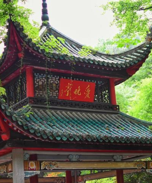 「独家推荐」岳麓山游客打卡攻略，带你玩转最新景点！