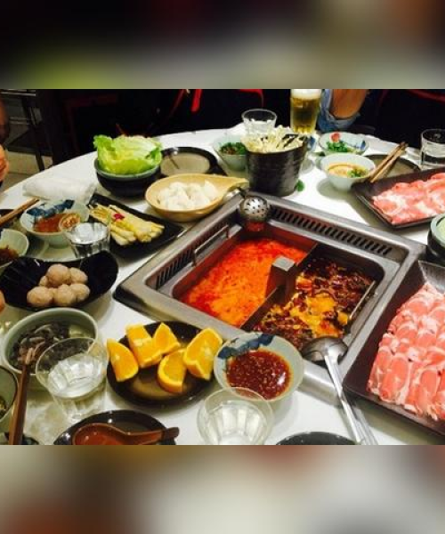 西宁美食新潮流，堂食最新动态，城市美食风向标！