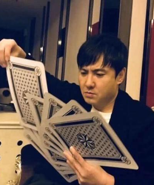 微博问号表情与百度搜索，跨平台情感交流深度探索