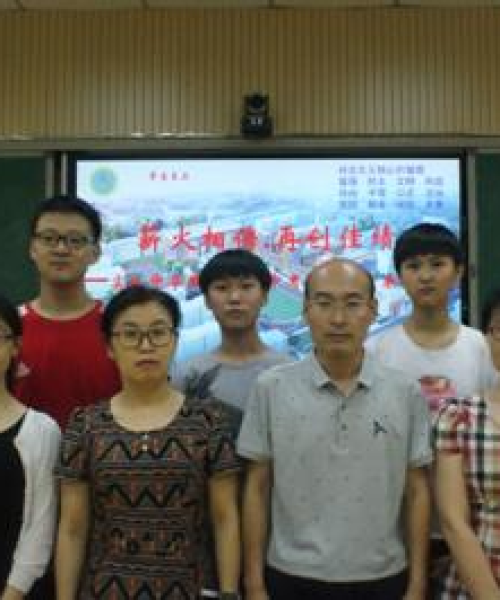 中考冲刺励志语录，青春燃烧，为梦想加油，勇攀高峰！