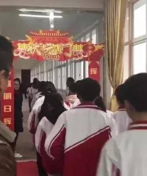 励志工资箴言，奋斗之路，收获共鸣的喜悦