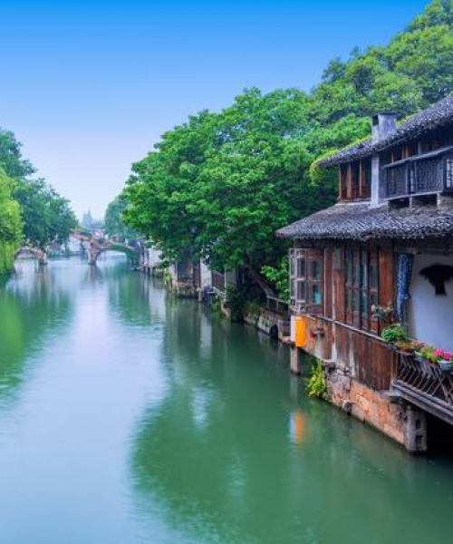 江南水乡旅游攻略，领略河流蜿蜒之美