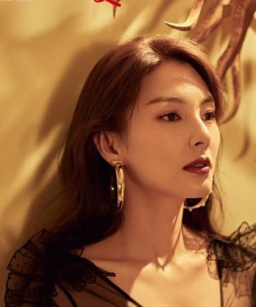 探索女性魅力的独特韵味——百度女性照片精选欣赏
