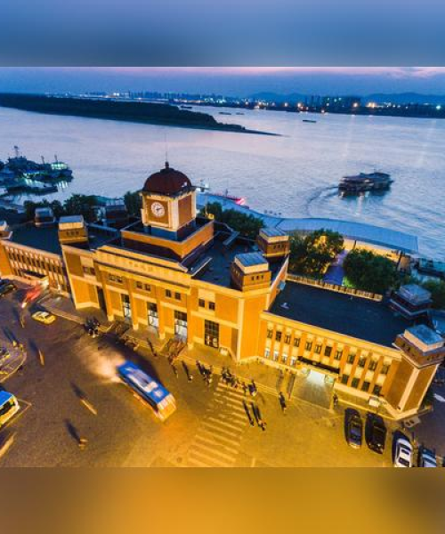 滨江夜游渡轮全攻略，畅游夜色之美，尽享浪漫之旅！