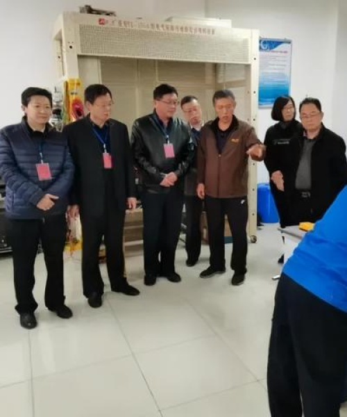 平阴县电工最新招聘信息汇总，职业前景、需求分析及应聘指南一网打尽
