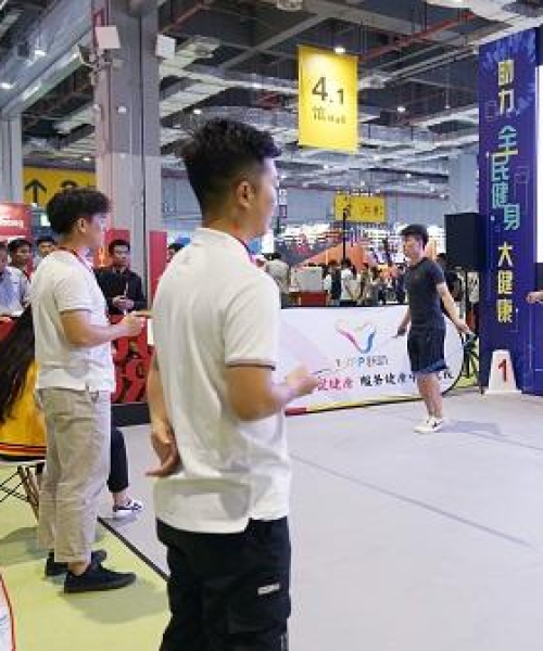 跳绳励志之路，跃动心灵的力量传奇