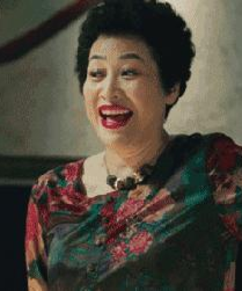揭秘新晋网红花子君背后的故事，新闻头条独家报道