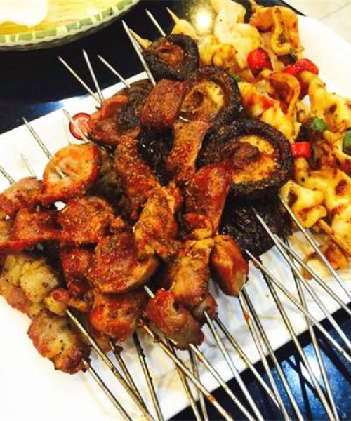 大连夜市重现繁华，美食文化交汇盛宴开启