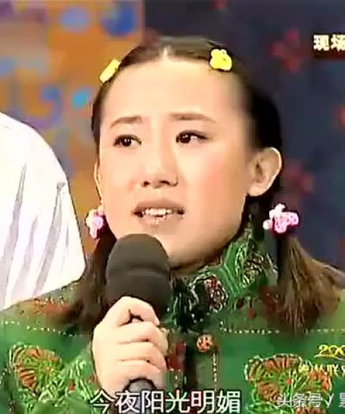 宋小宝喜剧舞台风采，揭秘小品魅力，引领欢笑风潮！