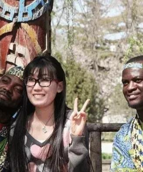 杀猪搞笑模板最新版下载，笑到肚子疼的神器，轻松安装体验！