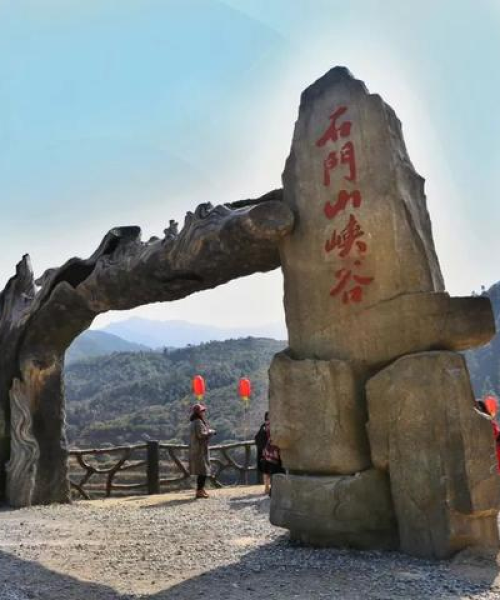 世界十大悬崖风景奇观——壮丽之巅，自然奇观尽收眼底